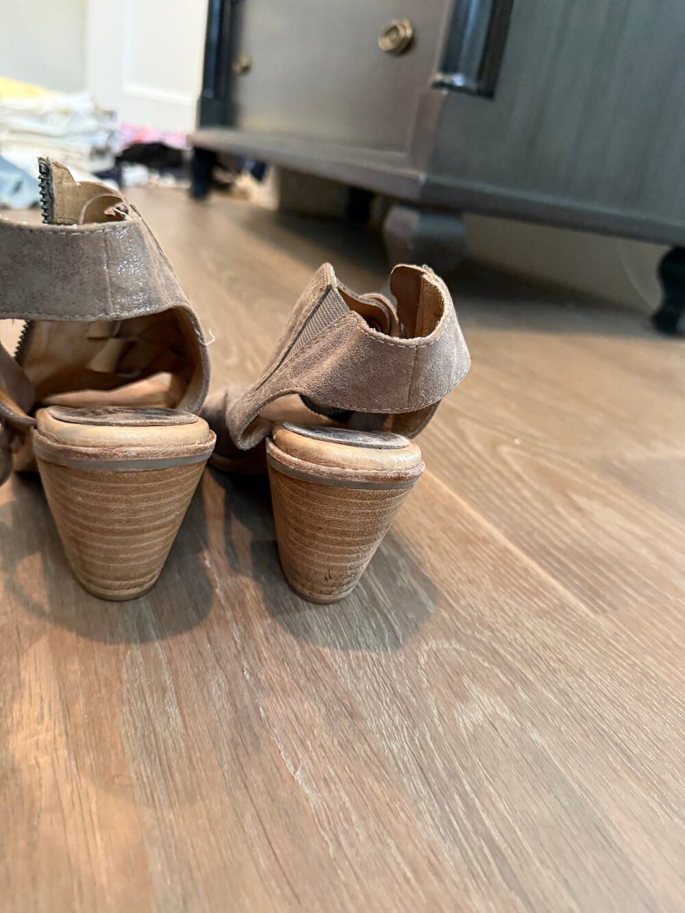 Sofft heels, size 8